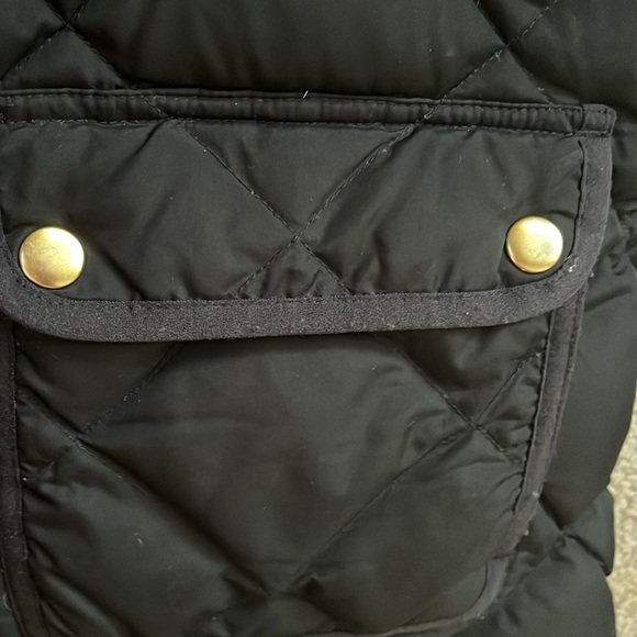 “J.Crew: Women’s Black Puffer Vest size small” - Picture 6 of 10